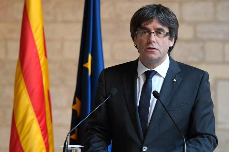 Puigdemont pede frente unida independentista nas elei&ccedil;&otilde;es da Catalunha