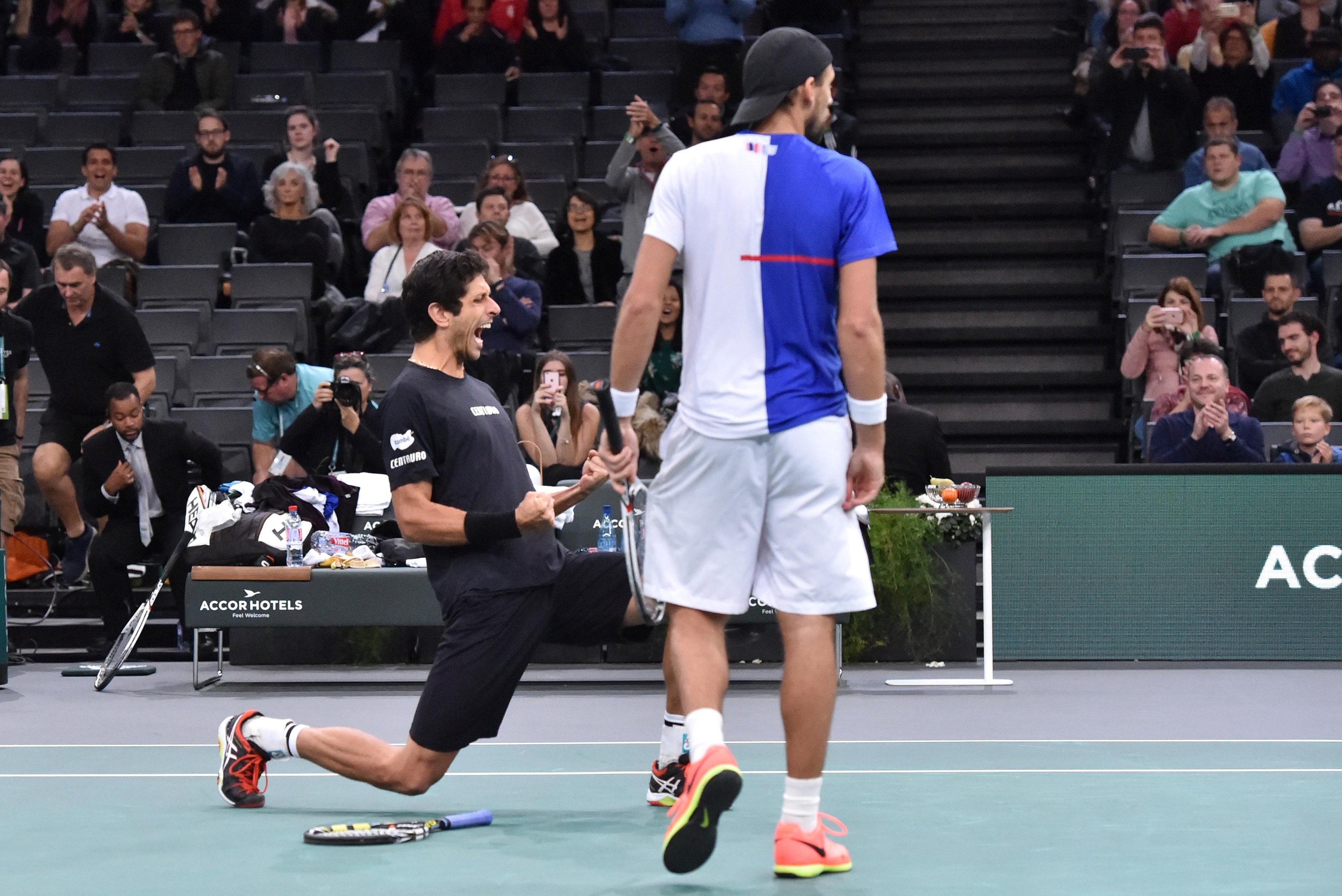 Tenista faturou a final em parceria com o polon&ecirc;s Lukasz Kubot