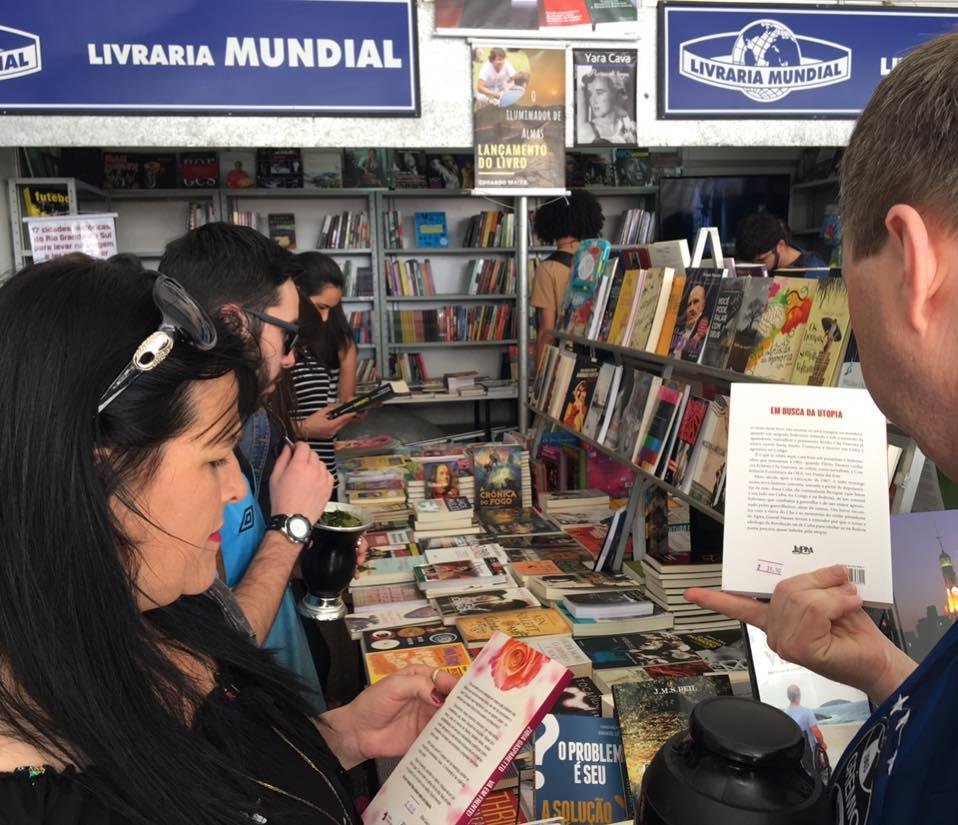 Feira do Livro incentiva cultura e turismo em Pelotas 