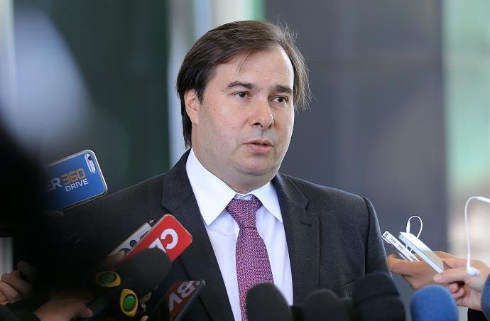 Deputado afirmou que n&atilde;o se pode ser t&atilde;o otimista mas que &eacute; necess&aacute;ria discuss&atilde;o para n&atilde;o aumentar d&iacute;vida p&uacute;blica