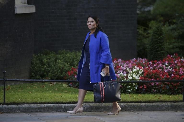 Ministra brit&acirc;nica &eacute; convocada por reuni&otilde;es secretas com Israel