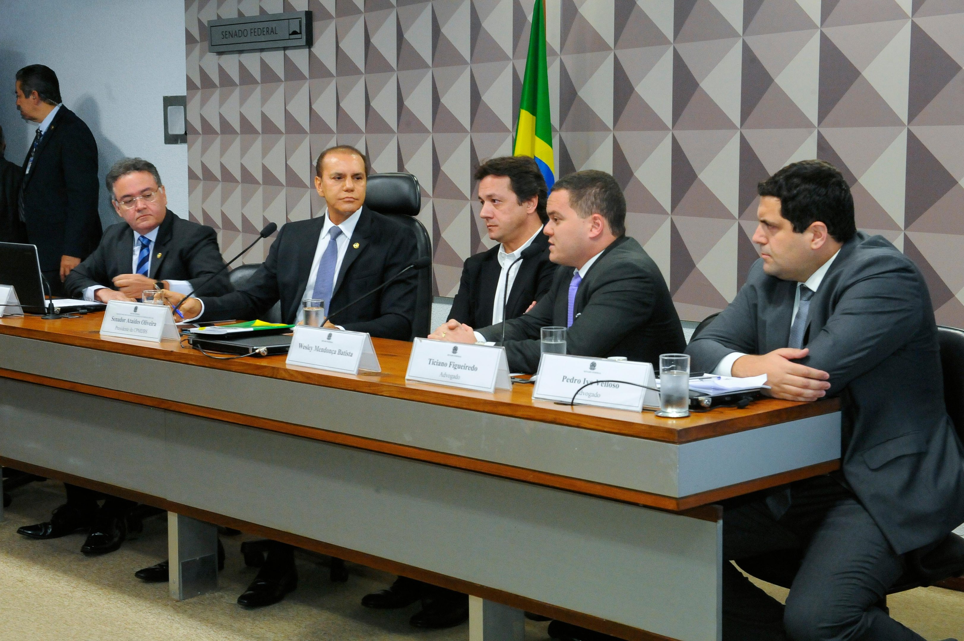 Ata&iacute;des Oliveira justifica que delatores optaram por n&atilde;o responder aos questionamentos