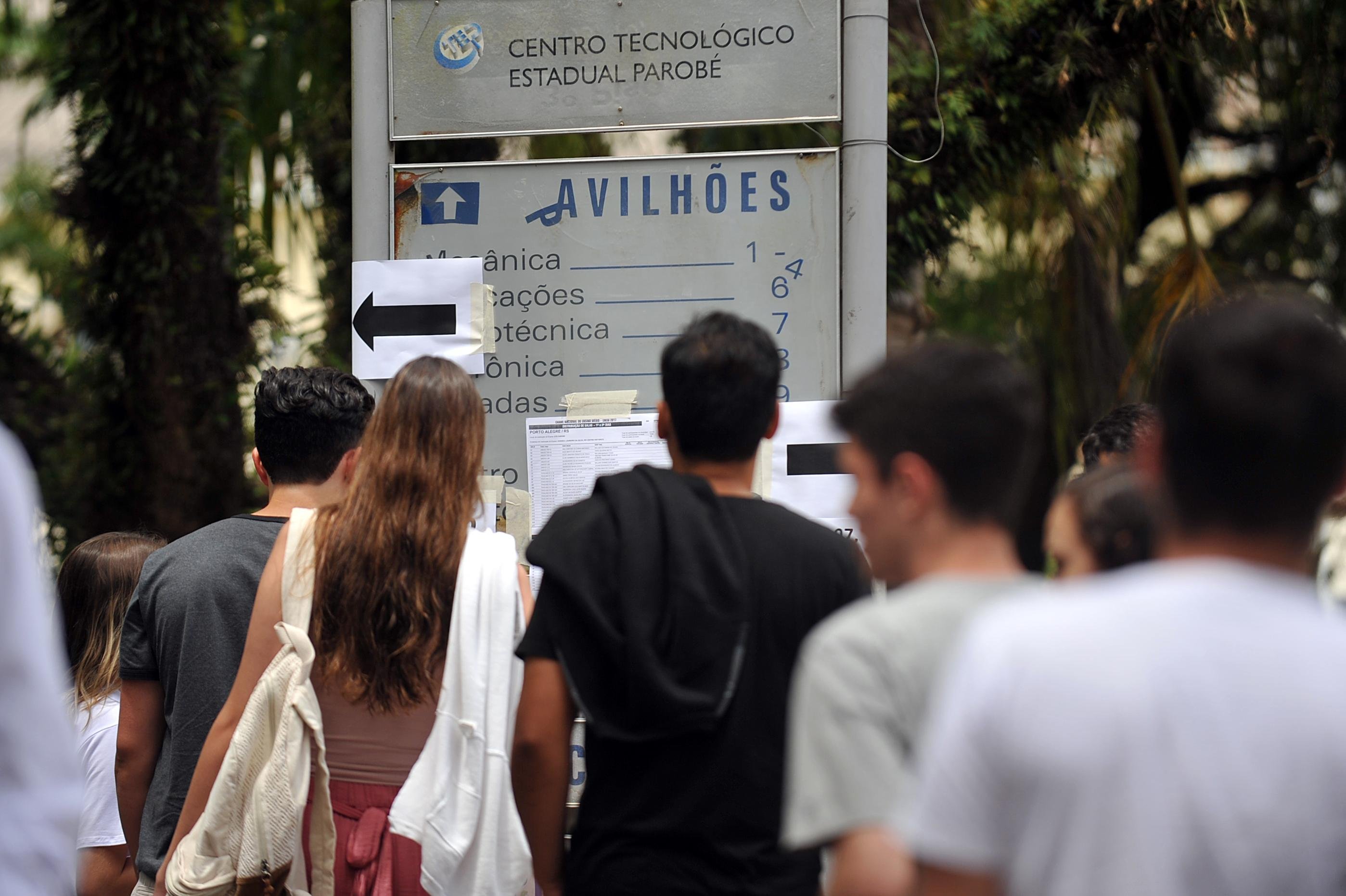 Motivo seriam opera&ccedil;&otilde;es da Pol&iacute;cia Federal para investigar ind&iacute;cios de fraudes no certame