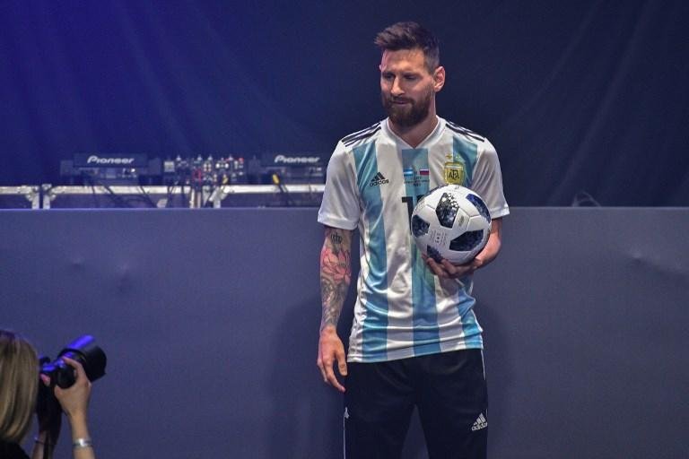 Messi participou de lan&ccedil;amento da bola da Copa de 2018
