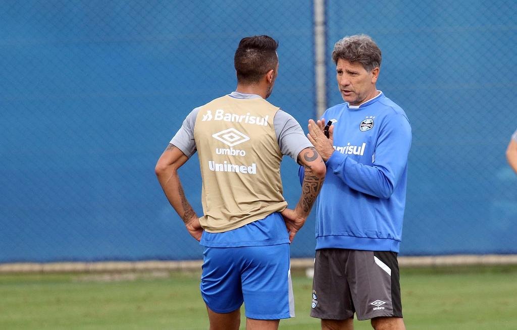 Renato confirmou Barrios contra o Vit&oacute;ria