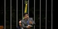 Aécio não está fora do páreo, diz presidente reeleito do PSDB-MG