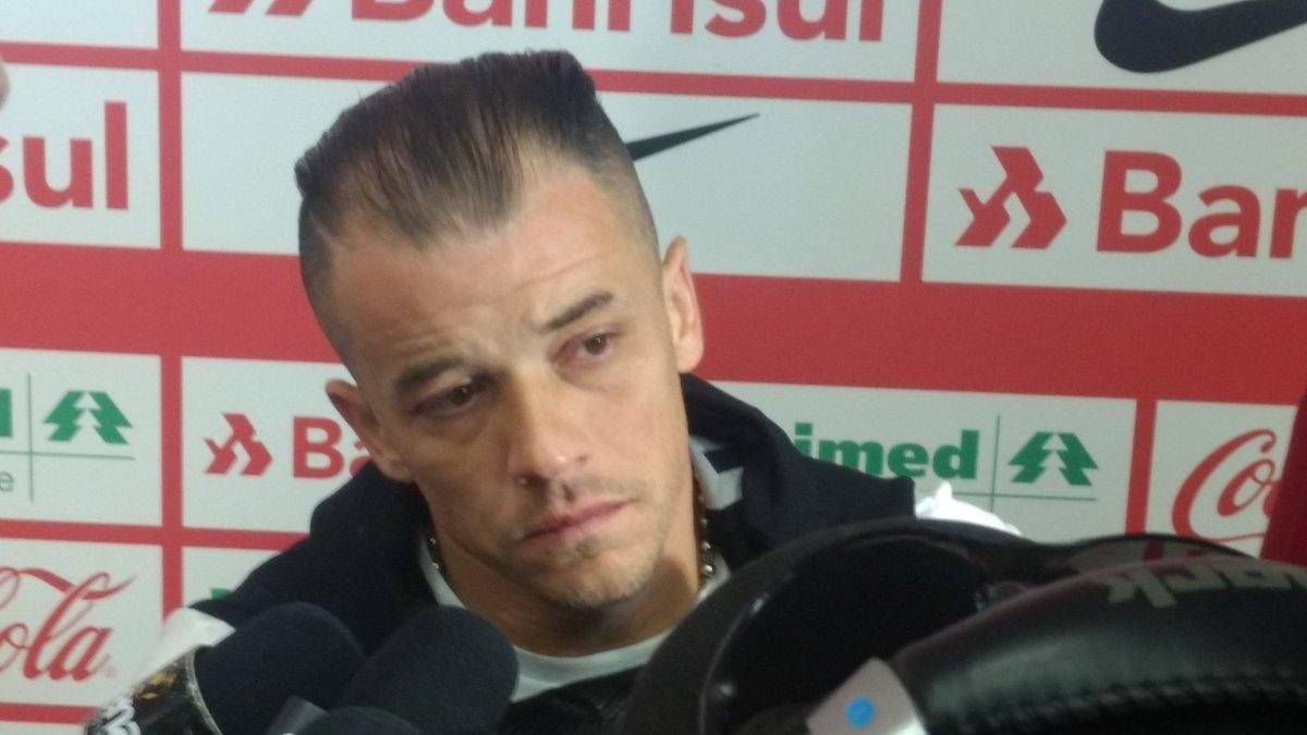 D&acute;Alessandro falou em situa&ccedil;&atilde;o triste ap&oacute;s queda de Guto Ferreira