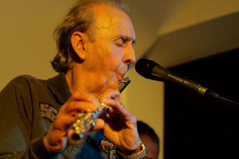 Mostra ir&aacute; homenagear Plauto Cruz em Porto Alegre  