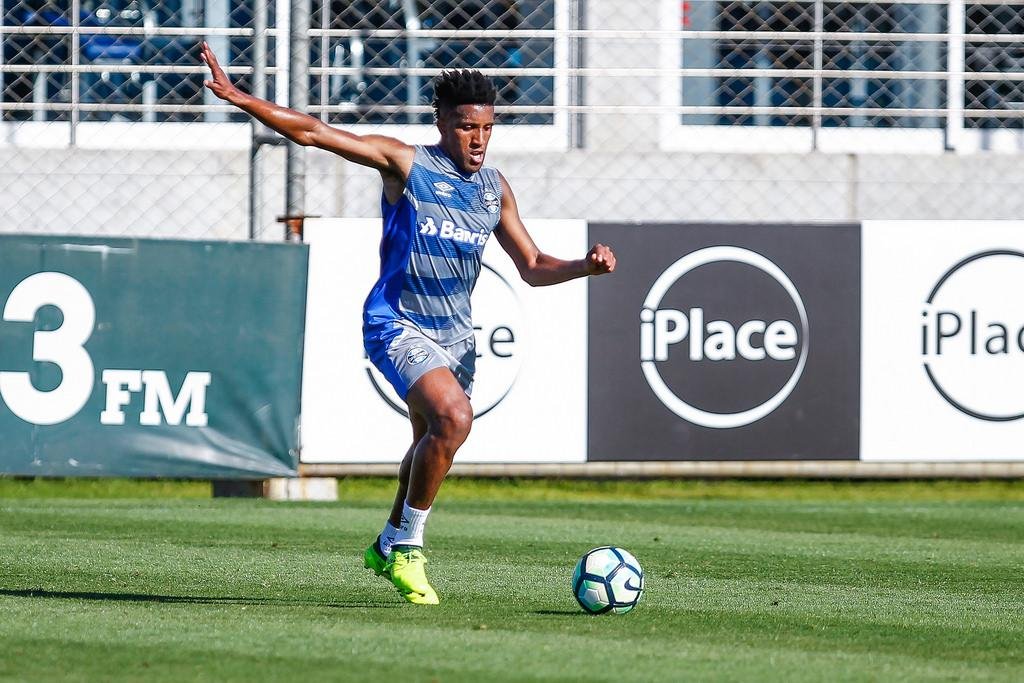 Cortez deve retornar ao time do Gr&ecirc;mio contra o S&atilde;o Paulo