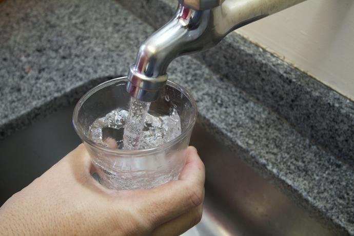 Servi&ccedil;o do Dmae pode deixar dez bairros de Porto Alegre com baixa press&atilde;o de &aacute;gua