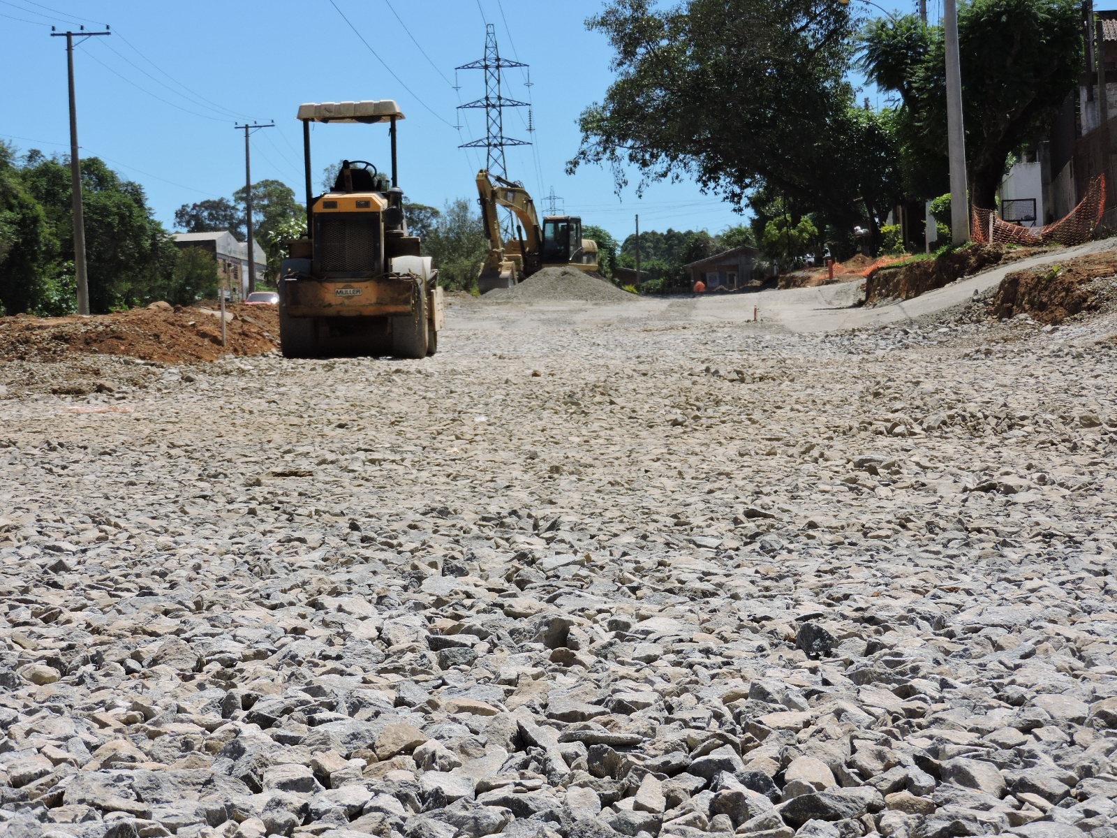 Prefeitura explica que, futuramente, a inten&ccedil;&atilde;o &eacute; expandir a avenida at&eacute; a RS 118