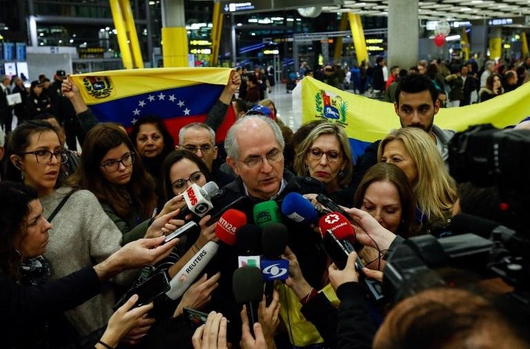 Prefeito critica incoer&ecirc;ncias da oposi&ccedil;&atilde;o venezuelana e pede autocr&iacute;tica