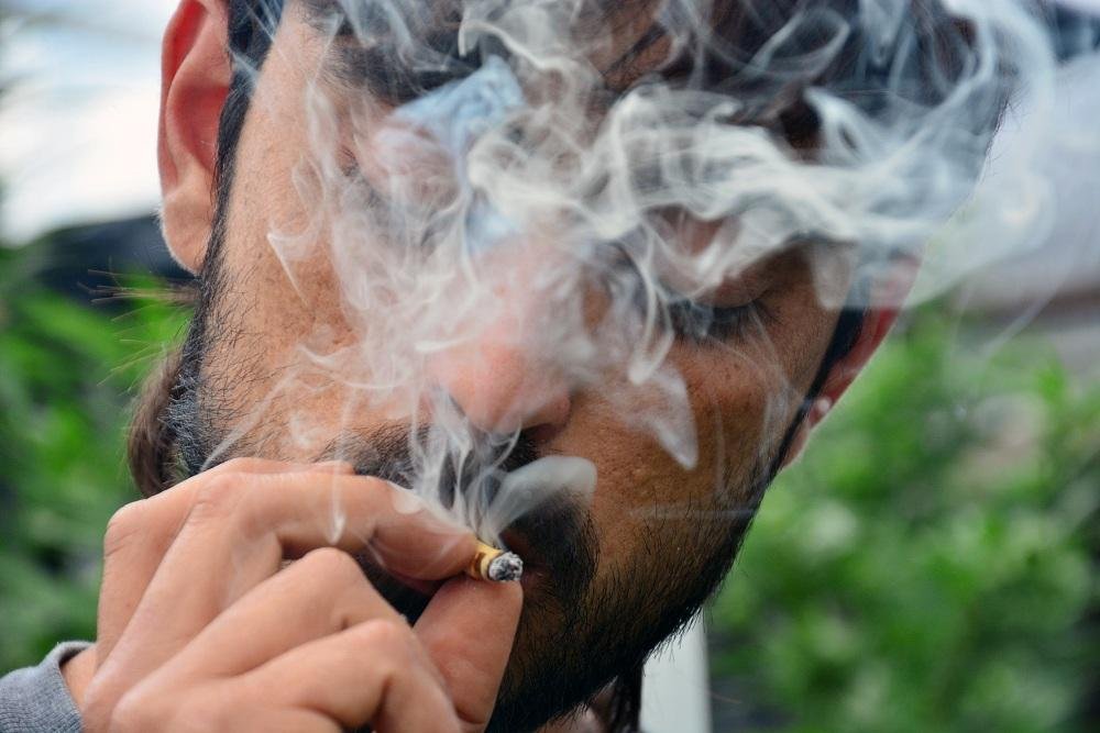 Regula&ccedil;&atilde;o do uso de maconha no Uruguai n&atilde;o &eacute; pac&iacute;fica