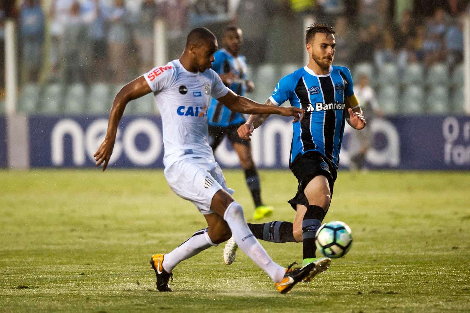 Zagueiro Bressan elogiou "guris", mas resumiu sentimento sobre quarta-feira: "&Eacute; a nossa vida"