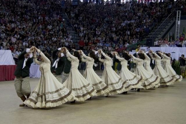 Festival contou com a participa&ccedil;&atilde;o de 4 mil artistas amadoras de 30 regi&otilde;es tradicionalistas