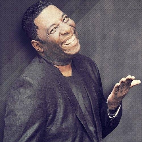 "Netinho Canta 30 anos de Negritude" em Porto Alegre