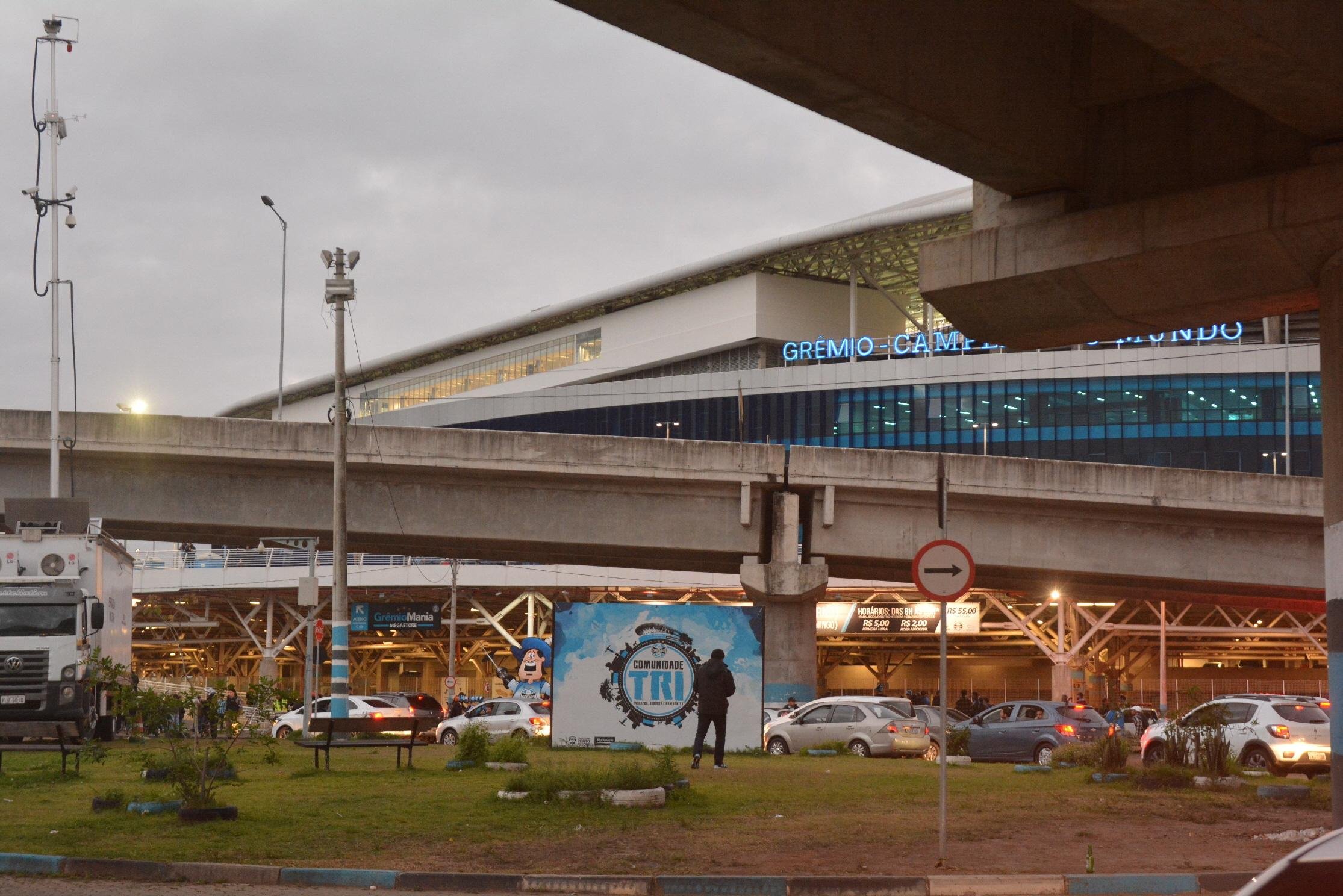 Torcedor do Gr&ecirc;mio ter&aacute; refor&ccedil;o no transporte p&uacute;blico na Arena