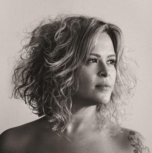 Cantora lan&ccedil;ou recentemente o single "Minha Verdade"