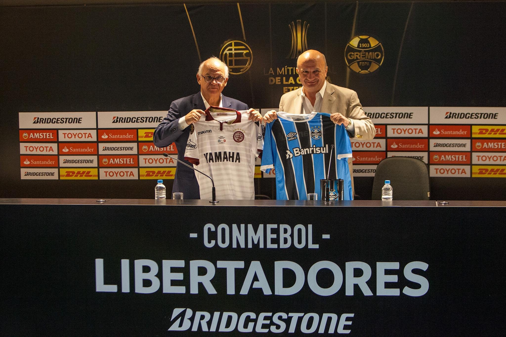 Presidentes de Gr&ecirc;mio e Lan&uacute;s, Romildo Bolzan J&uacute;nior e Nicol&aacute;s Russo, concederam no come&ccedil;o da tarde desta quarta-feira uma entrevista coletiva