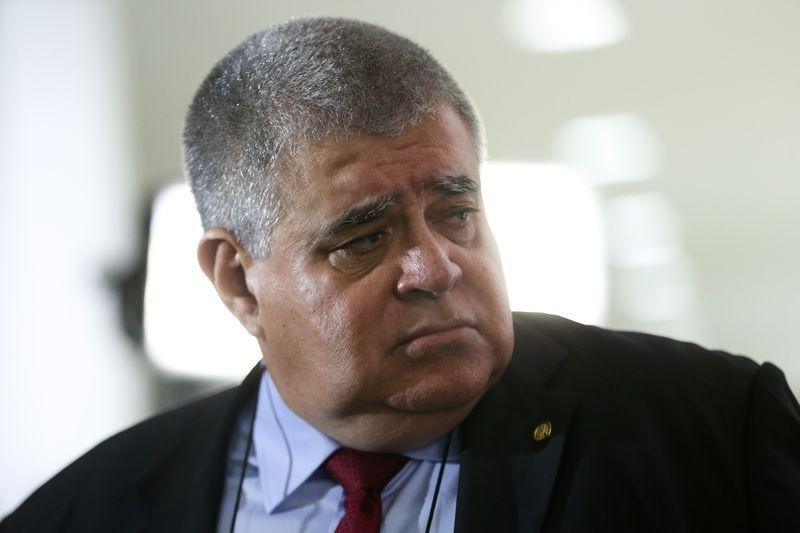 Posse do deputado chegou a ser anunciada pelo Twitter do Planalto, mas a mensagem foi logo apagada