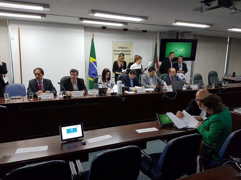 Assembleia Legislativa aprova proposta or&ccedil;ament&aacute;ria para 2018 