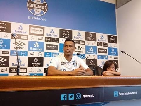 C&iacute;cero marcou o gol da vit&oacute;ria do Gr&ecirc;mio sobre o Lan&uacute;s