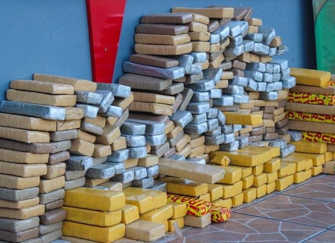 Droga estava dividida em 301 tijolos