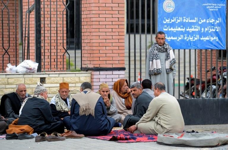 Egito inicia tr&ecirc;s dias de luto nacional ap&oacute;s massacre em mesquita no Sinai