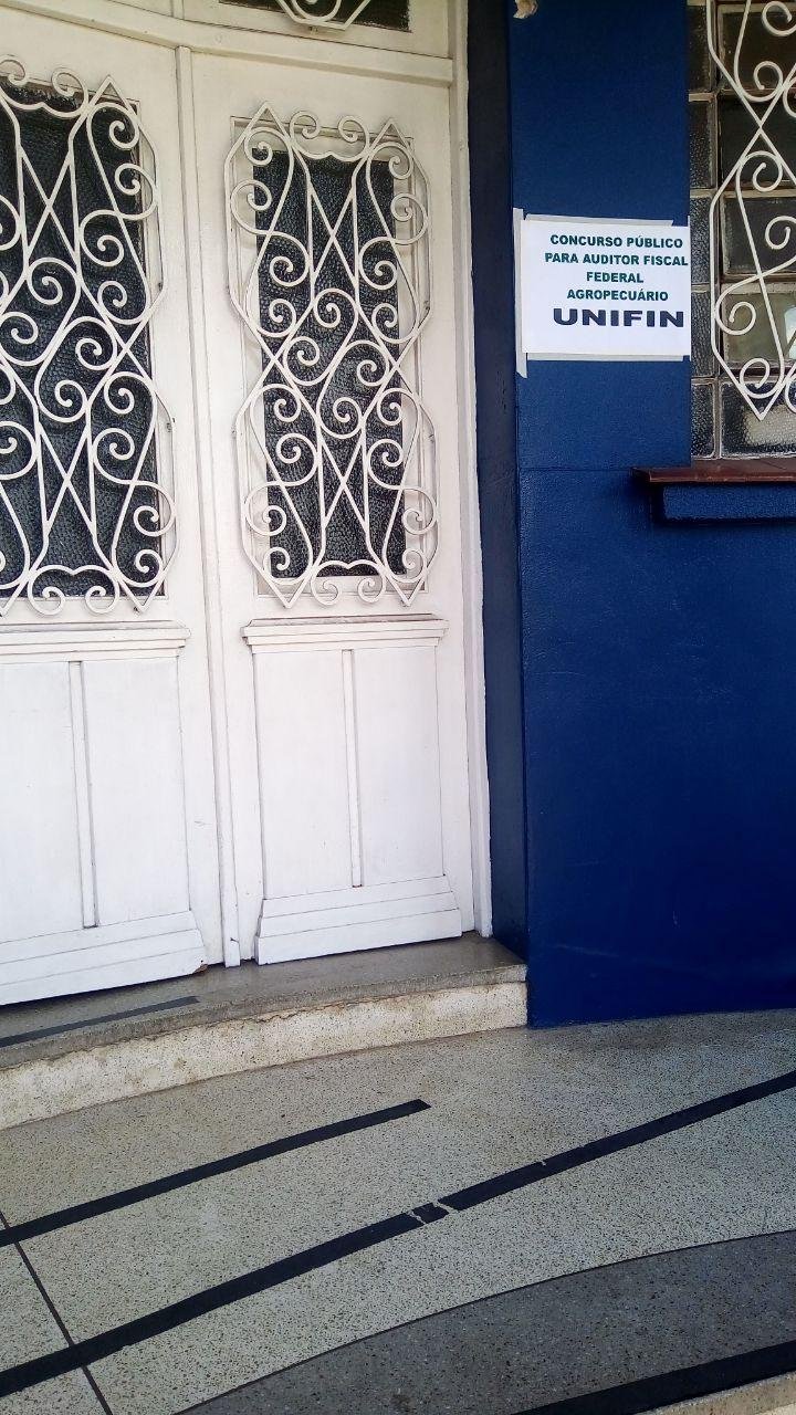 Candidatos que realizam o concurso na Faculdade S&atilde;o Francisco de Assis relatam problemas com os cadernos
