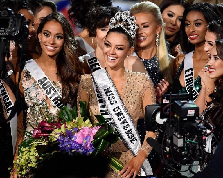 Demi-Leigh Nel-Peters &eacute; a nova Miss Universo