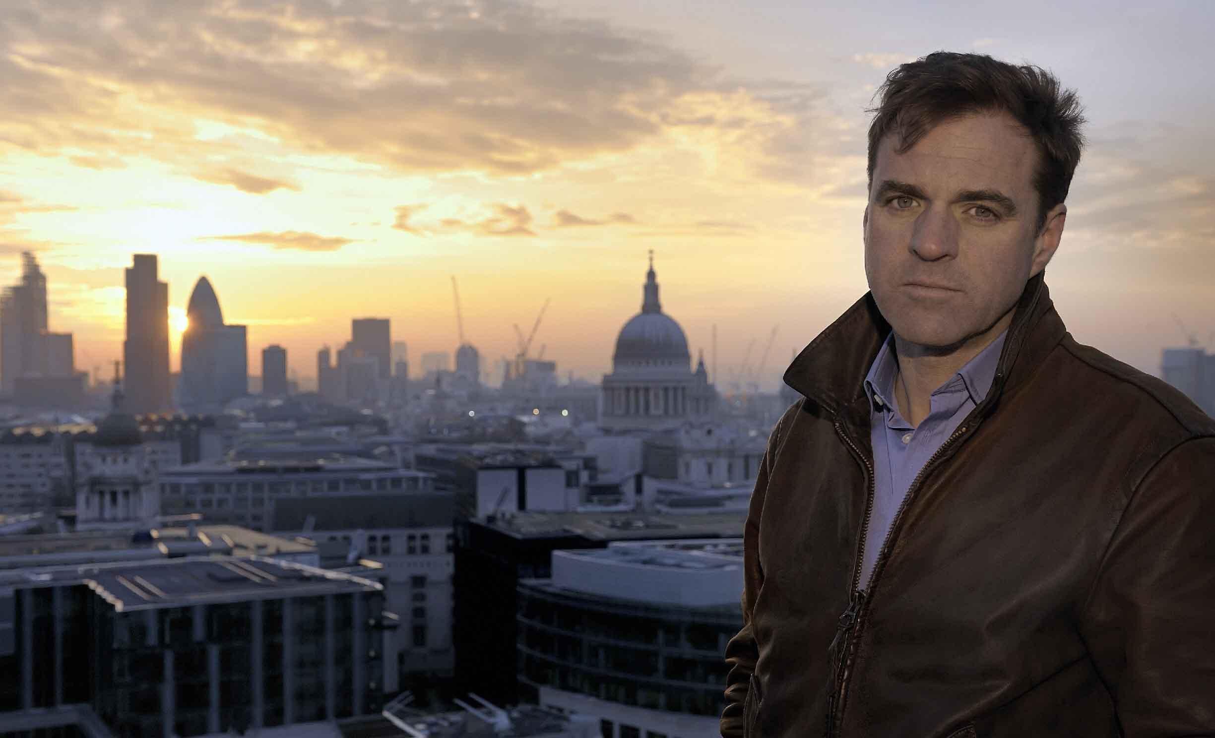 Historiador brit&acirc;nico Niall Fergusson, autor de "Civiliza&ccedil;&atilde;o" e "Imp&eacute;rio" estar&aacute; hoje no Sal&atilde;o de Atos da Ufrgs