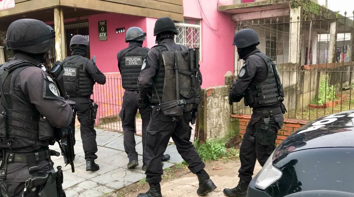 Opera&ccedil;&atilde;o investiga roubo de ve&iacute;culos no Rio Grande do Sul e em Santa Catarina