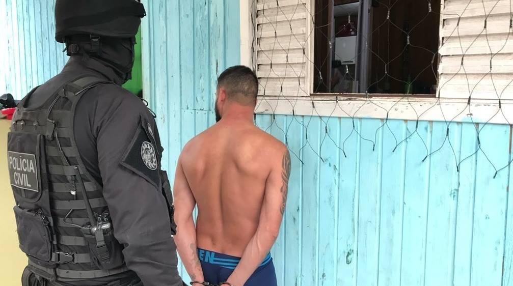 Opera&ccedil;&atilde;o contra quadrilha que roubava carros prende oito pessoas