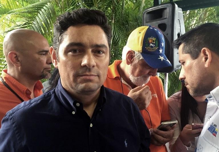 Carlos Vecchio foi acusado de incitar viol&ecirc;ncia durante protestos contra governo