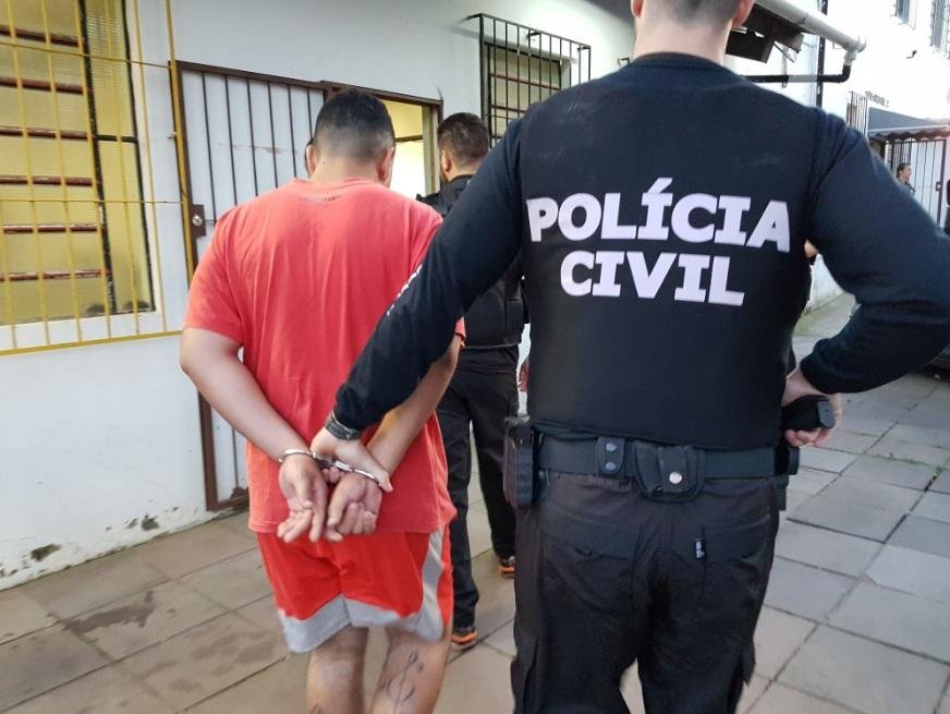 Opera&ccedil;&atilde;o combate tr&aacute;fico de drogas em Porto Alegre e Viam&atilde;o 