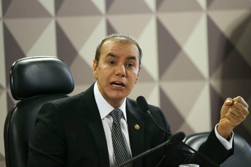 Senador alegou que ir&aacute; recorrer para que Toffoli reconsidere decis&atilde;o