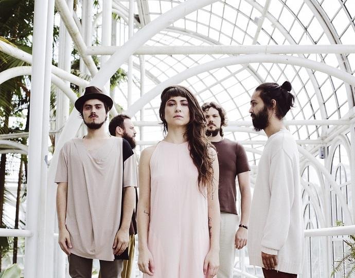 A Banda Mais Bonita da Cidade lan&ccedil;a novo &aacute;lbum no Theatro S&atilde;o Pedro