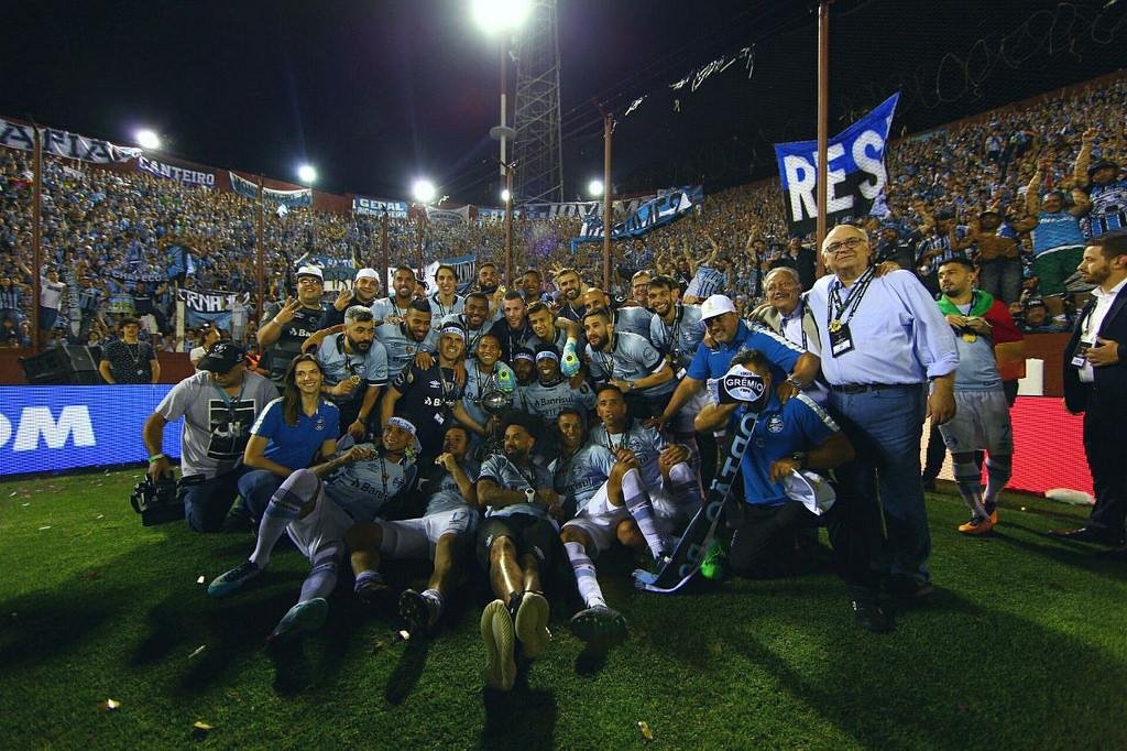 Dirigente do Gr&ecirc;mio mant&eacute;m foco "jogo a jogo" antes de pensar no Real Madrid