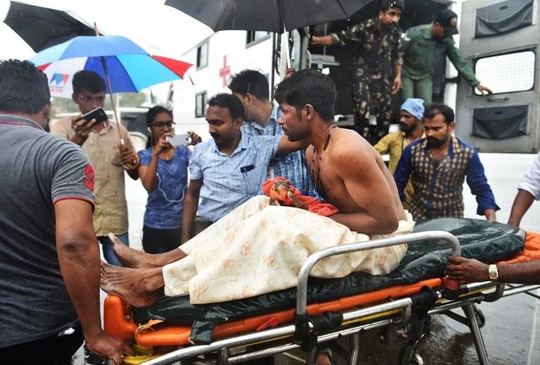 Sobe para 26 n&uacute;mero de mortos por ciclone na &Iacute;ndia e no Sri Lanka