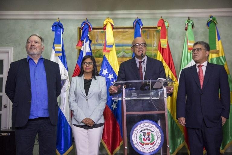 Terminou sem acordos reuni&atilde;o entre o governo da Venezuela e a oposi&ccedil;&atilde;o