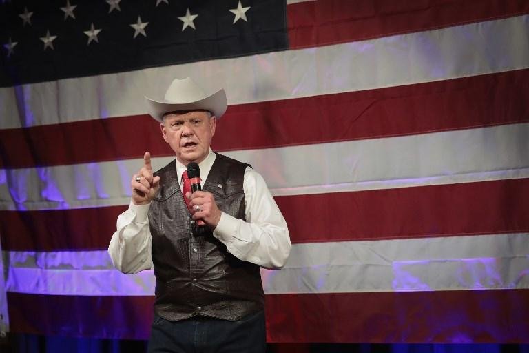 Roy Moore foi acusado por v&aacute;rias mulheres, incluindo meninas menores de idade