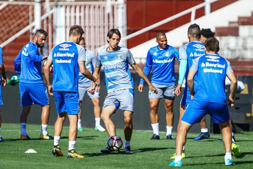 Desgaste da viagem &eacute; fator de preocupa&ccedil;&atilde;o para Gr&ecirc;mio
