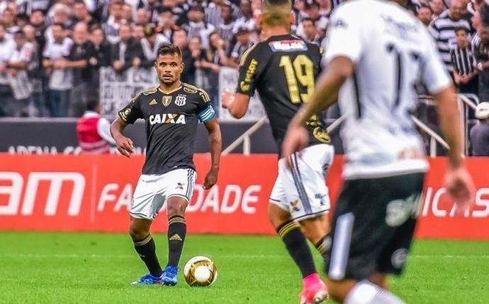 Fernando Bob tem contrato com o Inter at&eacute; o final de 2018