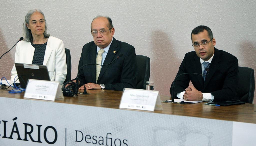 Ministros avaliaram que pe&ccedil;as tiveram promo&ccedil;&atilde;o pessoal, sem pedido de votos