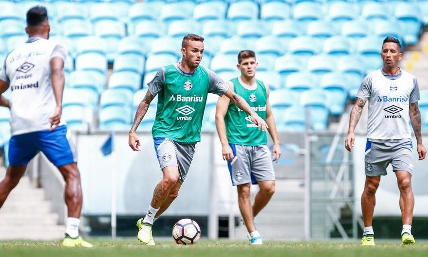 Gr&ecirc;mio embarca hoje para Abu Dhabi com sonho do bicampeonato mundial 