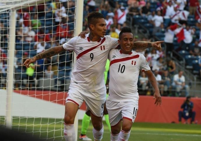 Jogador desfalcou sele&ccedil;&atilde;o peruana nas partidas da repescagem para Copa de 2018