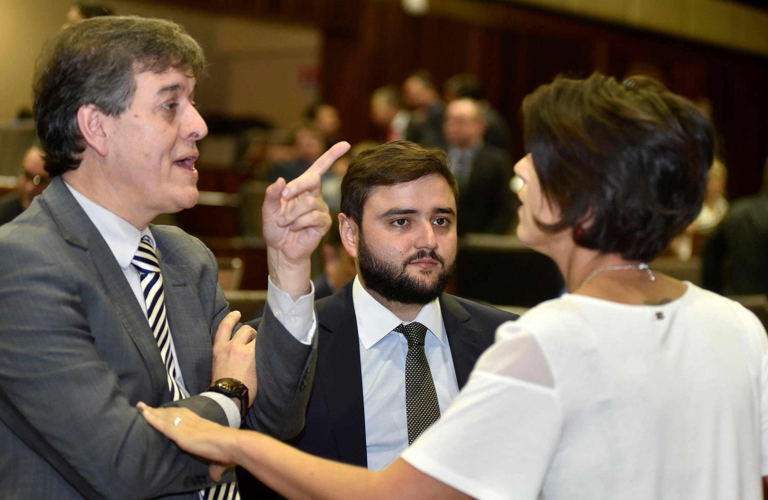 Oposi&ccedil;&atilde;o n&atilde;o deu acordo em reuni&atilde;o de l&iacute;deres da Assembleia