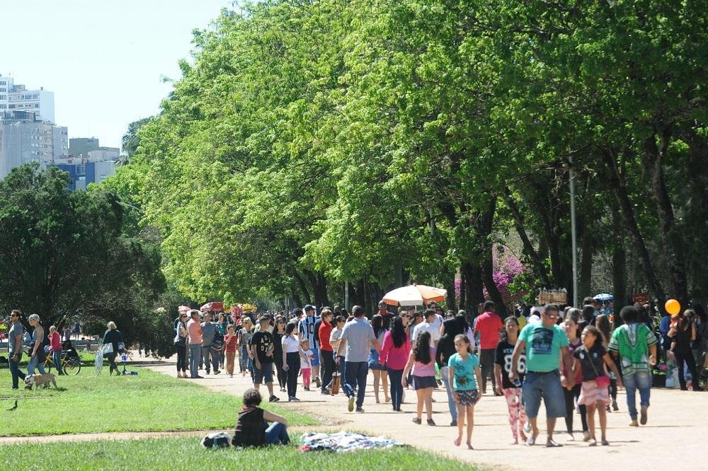 Porto Alegre ter&aacute; s&aacute;bado ensolarado com temperatura atingindo os 34&deg;C
