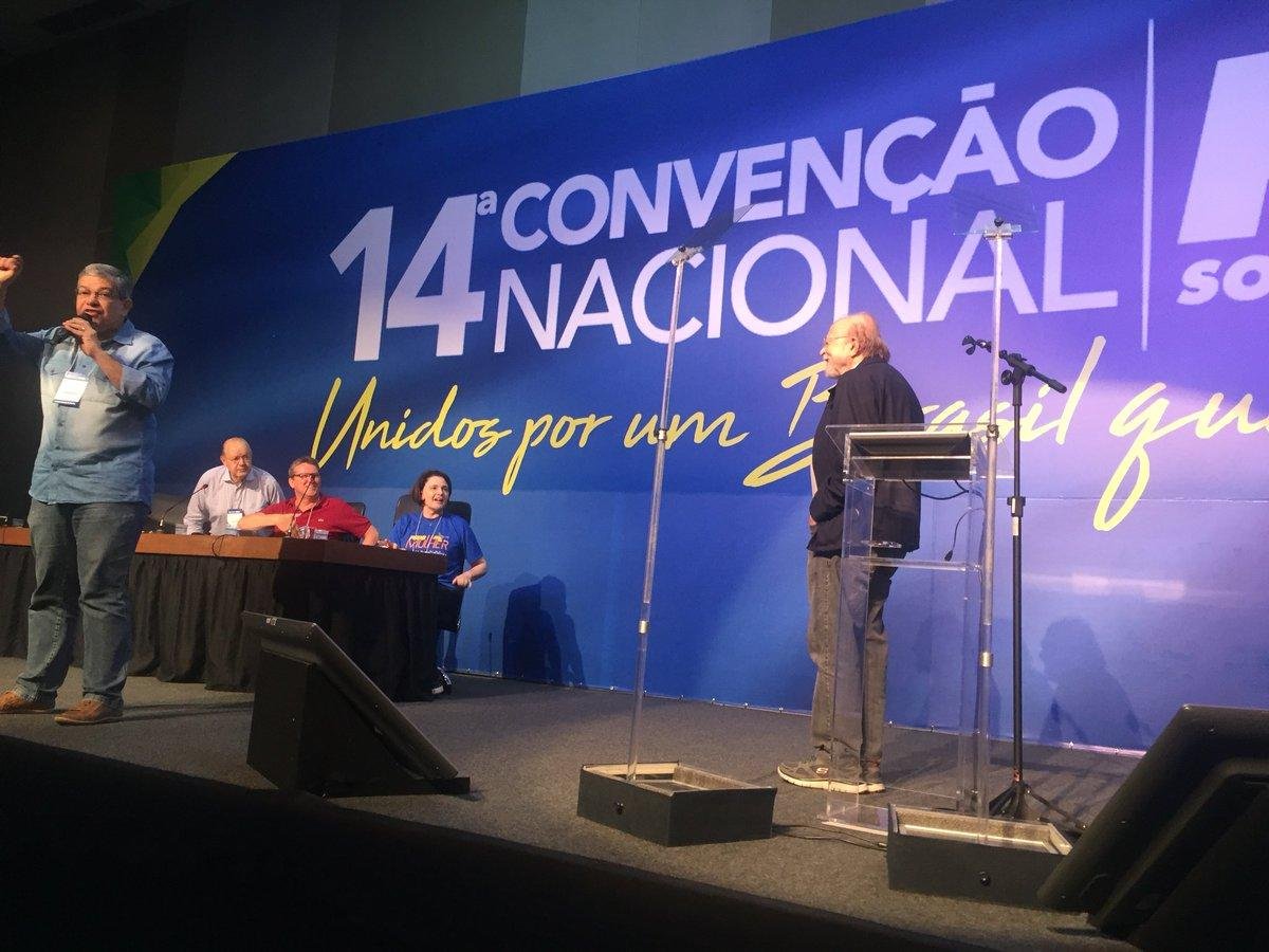 Grupo que ser&aacute; votado para comandar o partido tem 236 integrantes