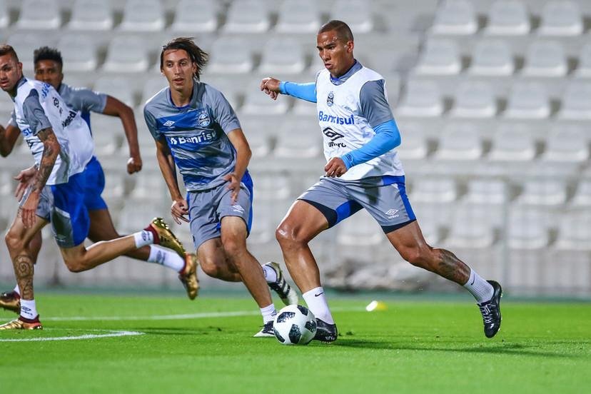 Geromel foi o representante da defesa e marcou gol